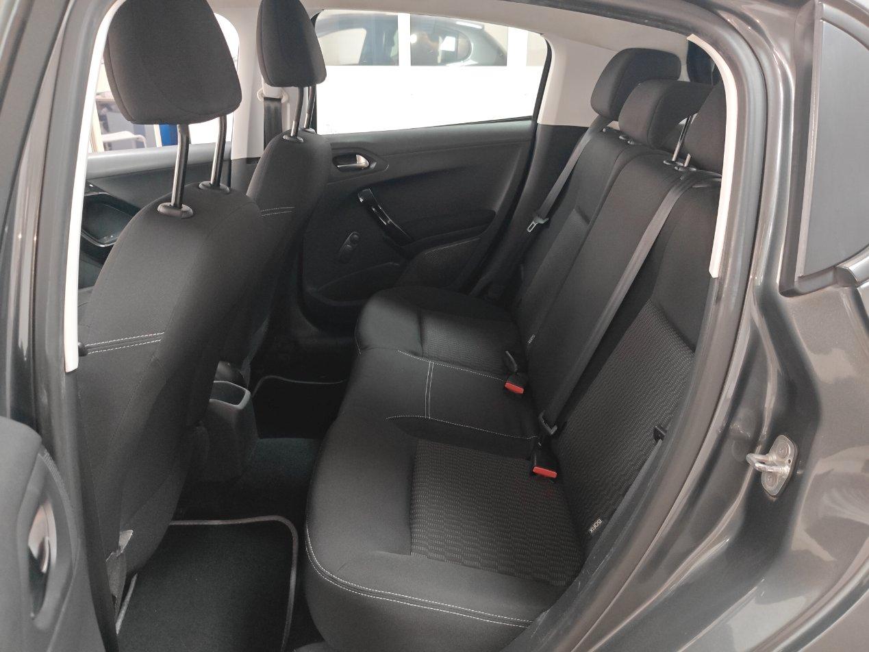 Peugeot 208 5 Porte 208 5p 1.2 puretech Active 82cv