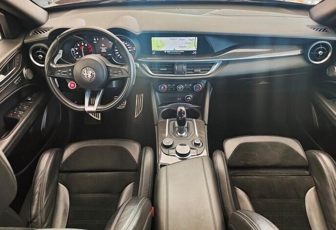 Alfa Romeo Stelvio 2.9 Bi-Turbo V6 510 CV AT8 Quadrifoglio