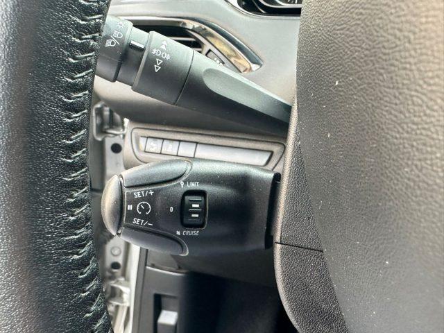 PEUGEOT 208 1.2 GPL PureTech 82 5p. Allure