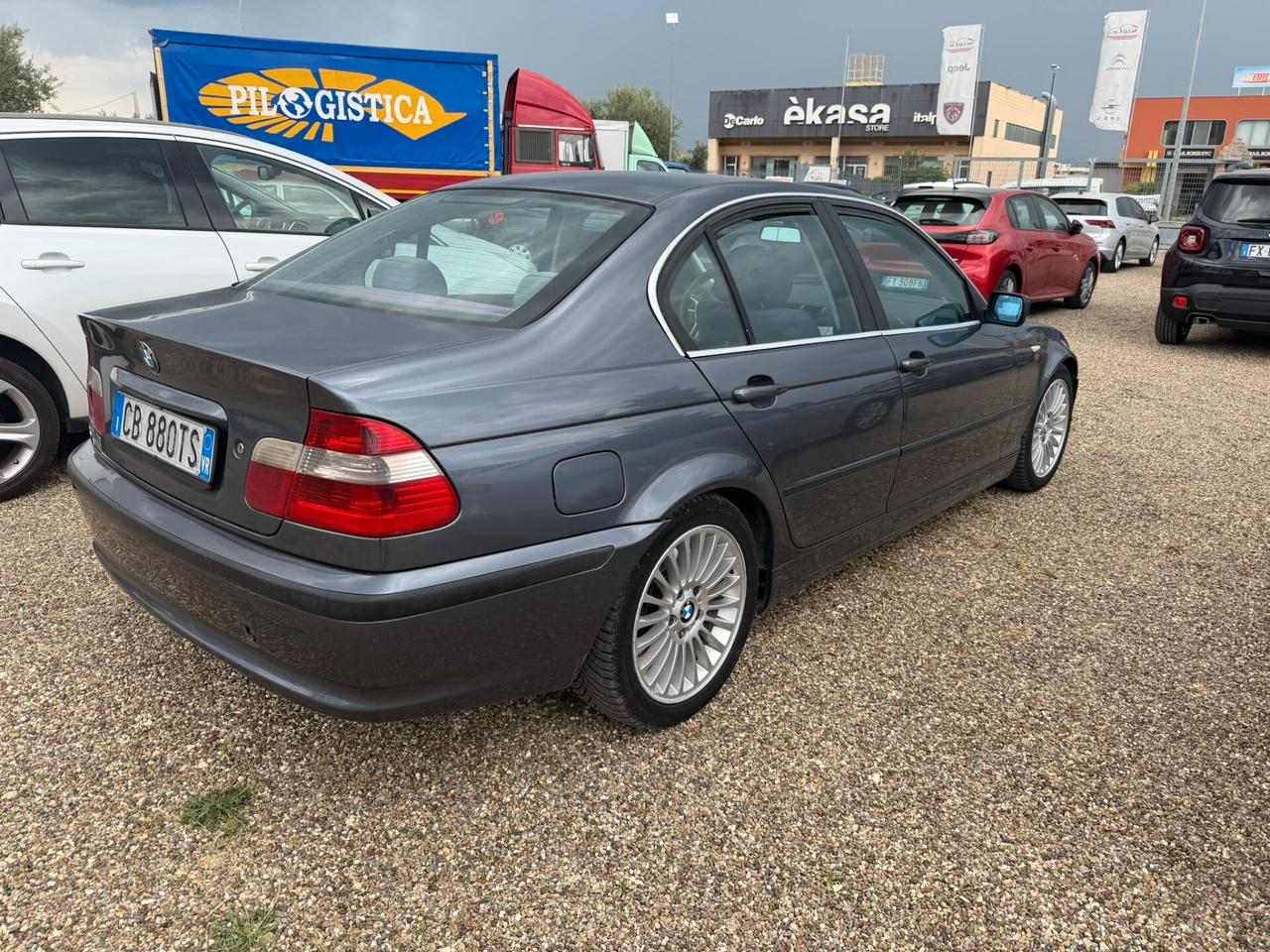 Bmw 330 330d turbodiesel cat 4 porte Attiva