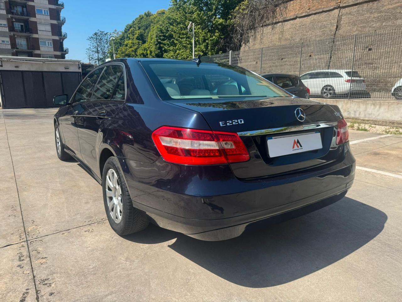 MERCEDES-BENZ E 220 CDI EXECUTIVE