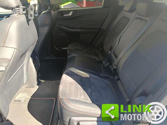 FORD Kuga 2.5 Full Hybrid 190 CVT 2WD ST-Line Design