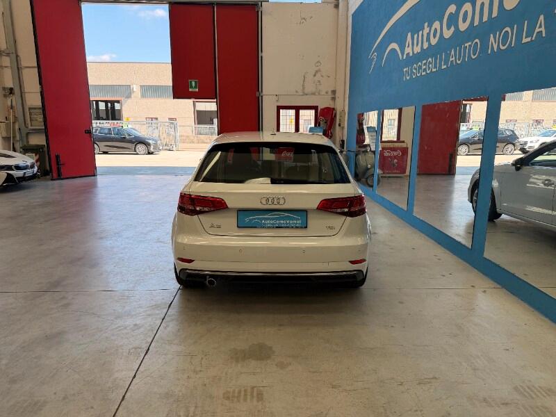 AUDI A3 3ª serie A3 SPB 1.6 TDI 116 CV S troni...