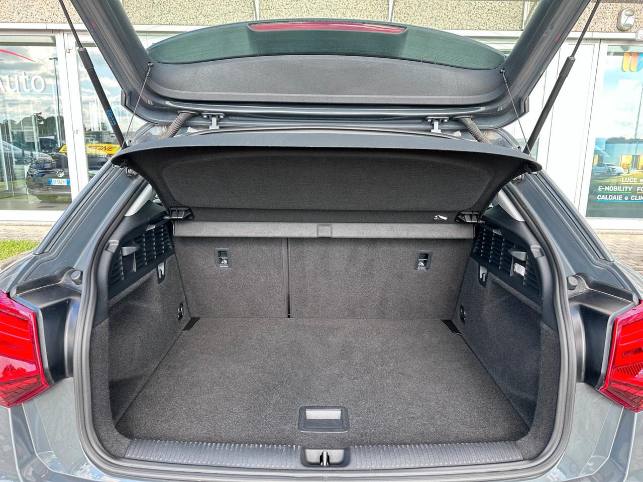 Audi Q2 1.6TDI 116CV S-LINE AUTOMATICA! PELLE! LED