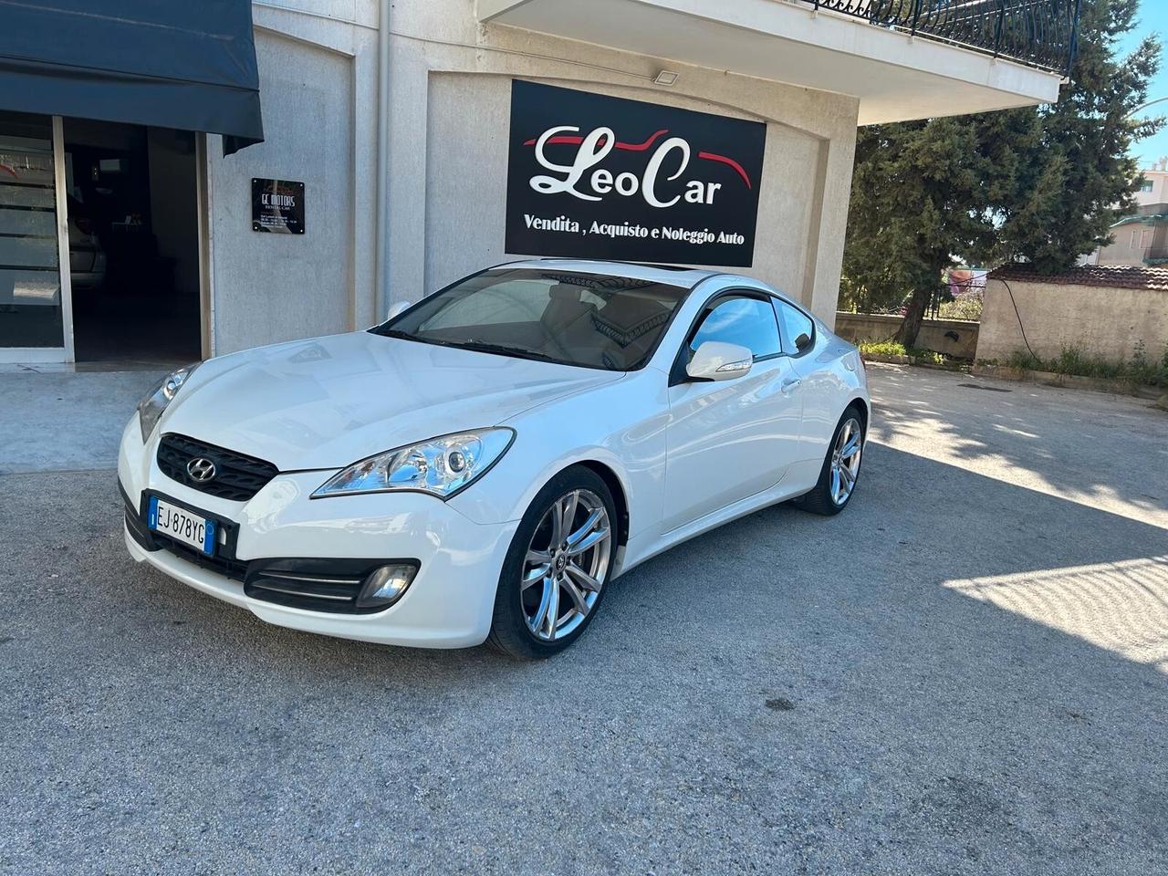 Hyundai Genesis Coupe 2.0 Turbo Sport
