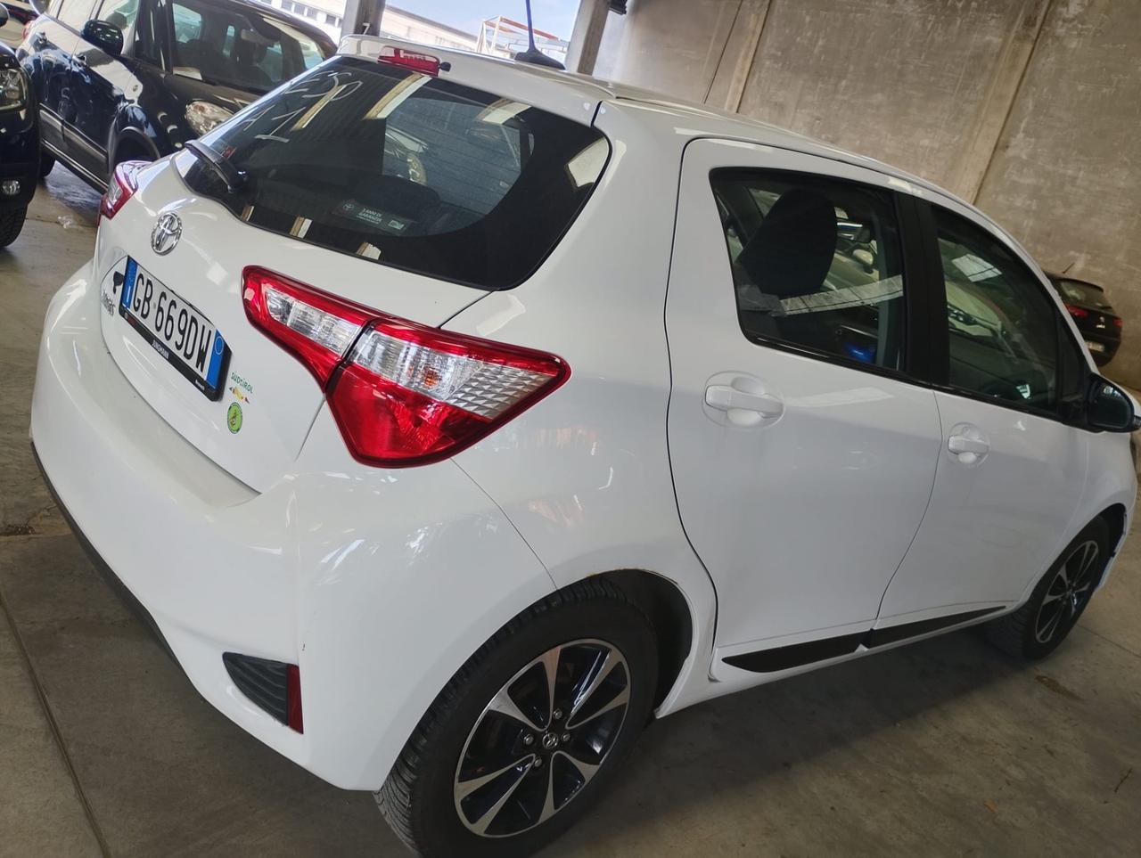 Toyota Yaris 1.0 72 CV 5 porte Active - Nessun vincolo -