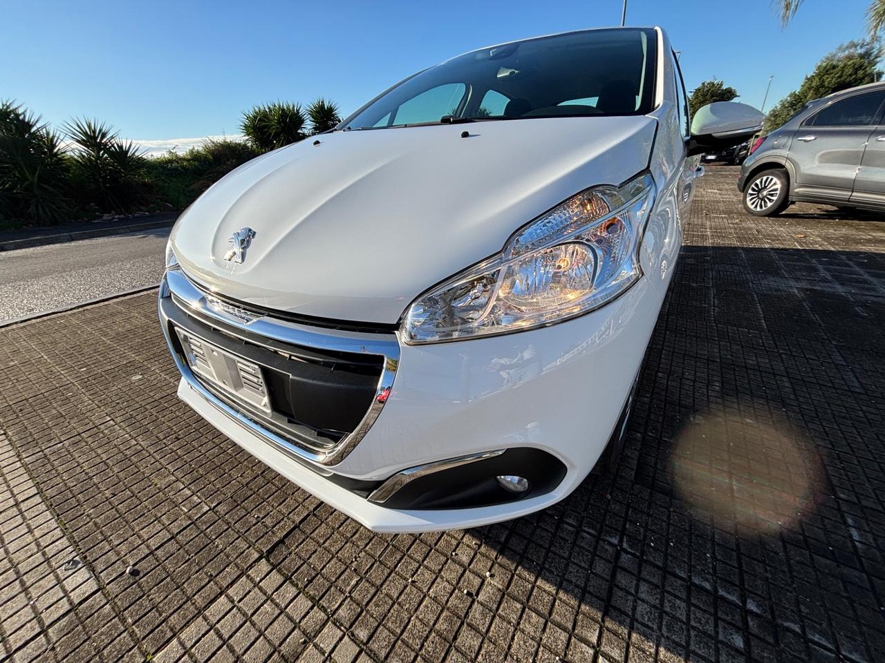 Peugeot 208 BlueHDi 100 S&S 5 porte Allure