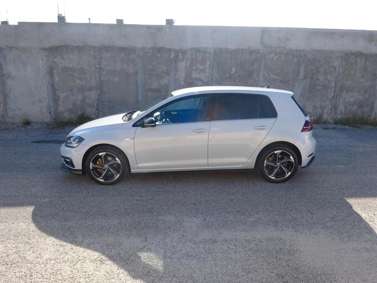 Volkswagen Golf 1.6 TDI 115 CV 5p. Sport ALLESTIMENTO GTD