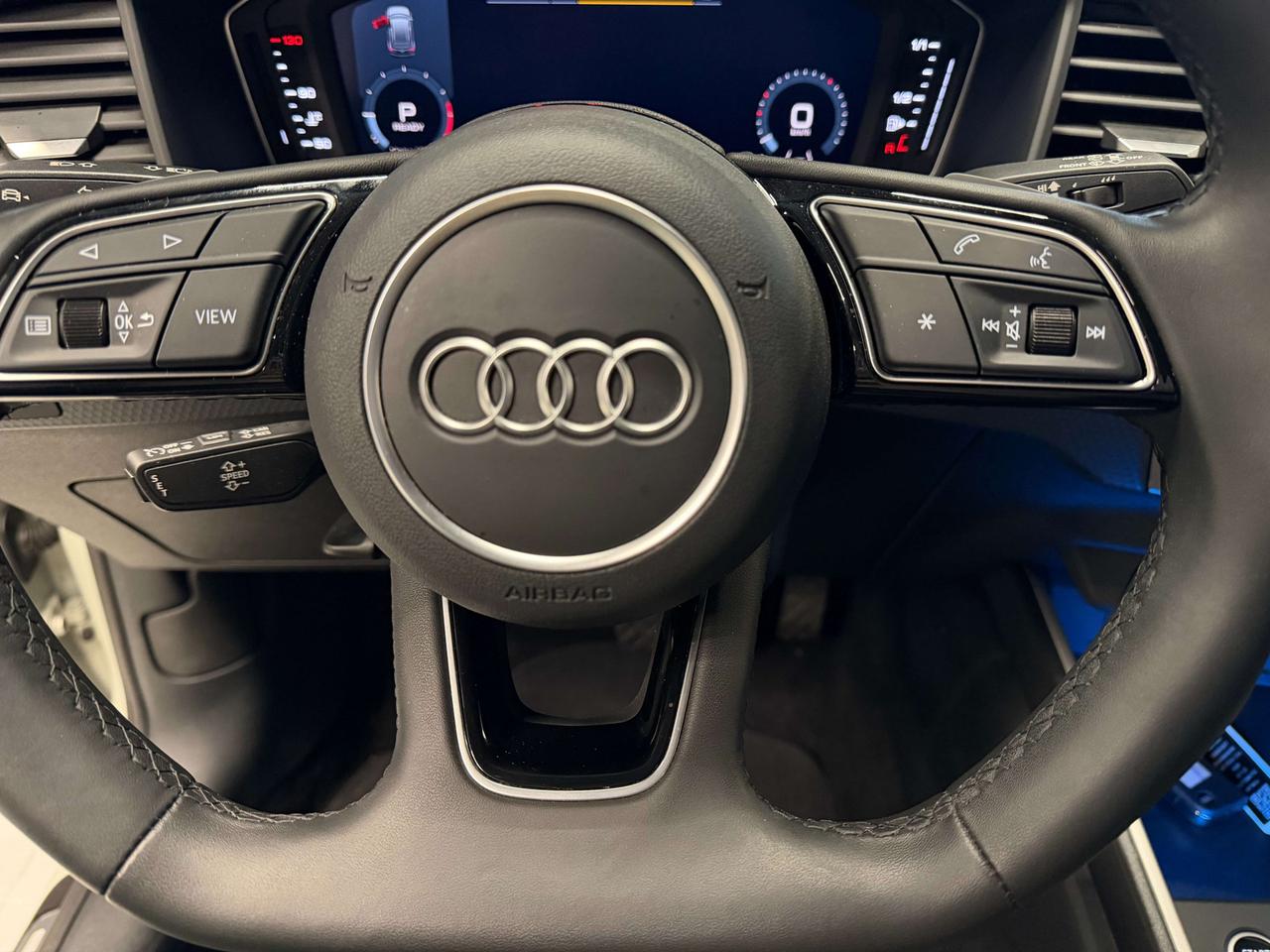 Audi A1 A1 Sportback 30 1.0 tfsi Identity Black 116cv s-tronic