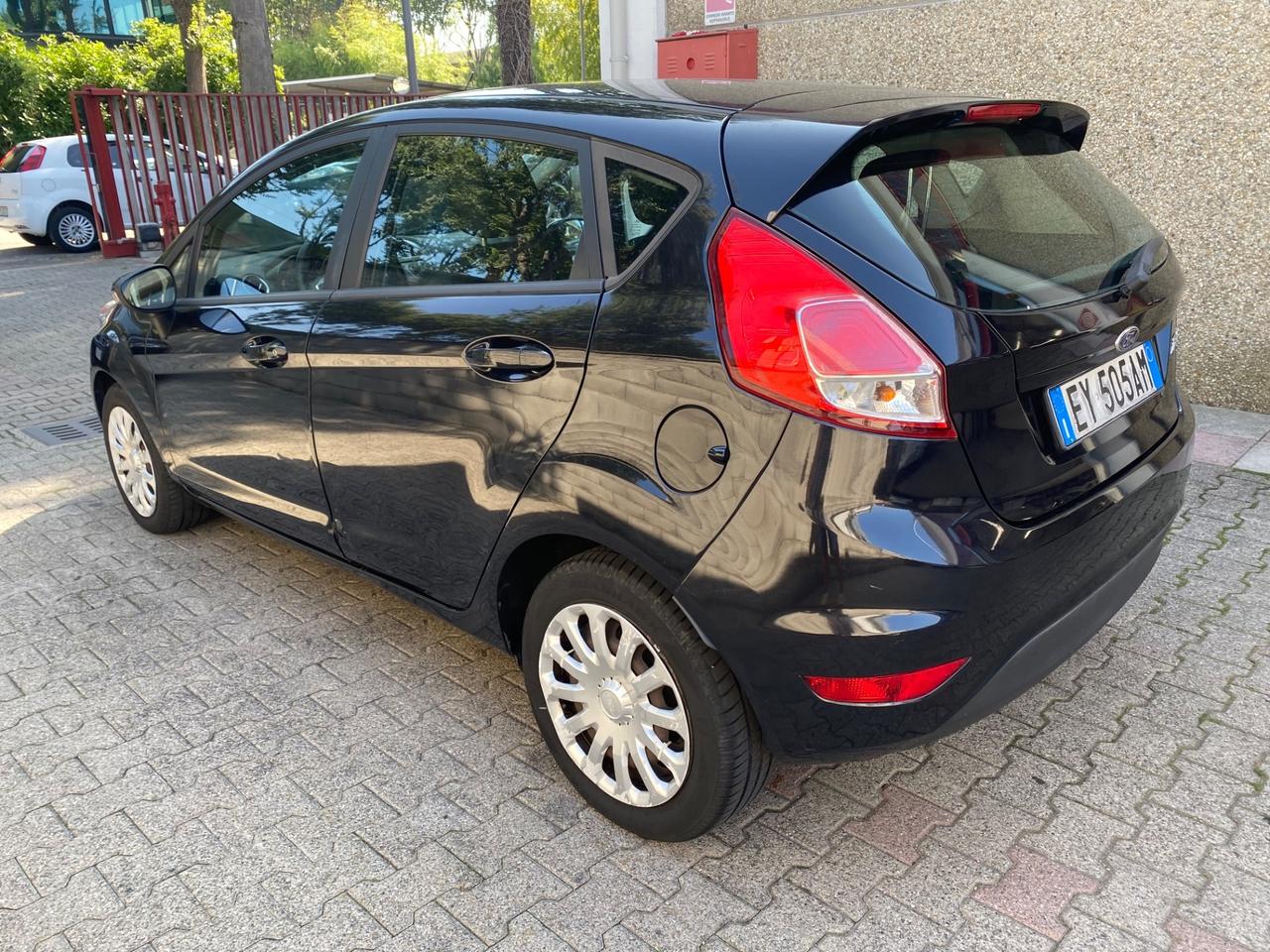 Ford Fiesta 1.4 5 porte Bz.- GPL Business