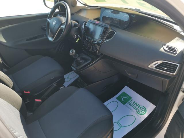 LANCIA Ypsilon 1.0 FireFly 5p S&S Hybrid Ecochic Silver IMP. GPL