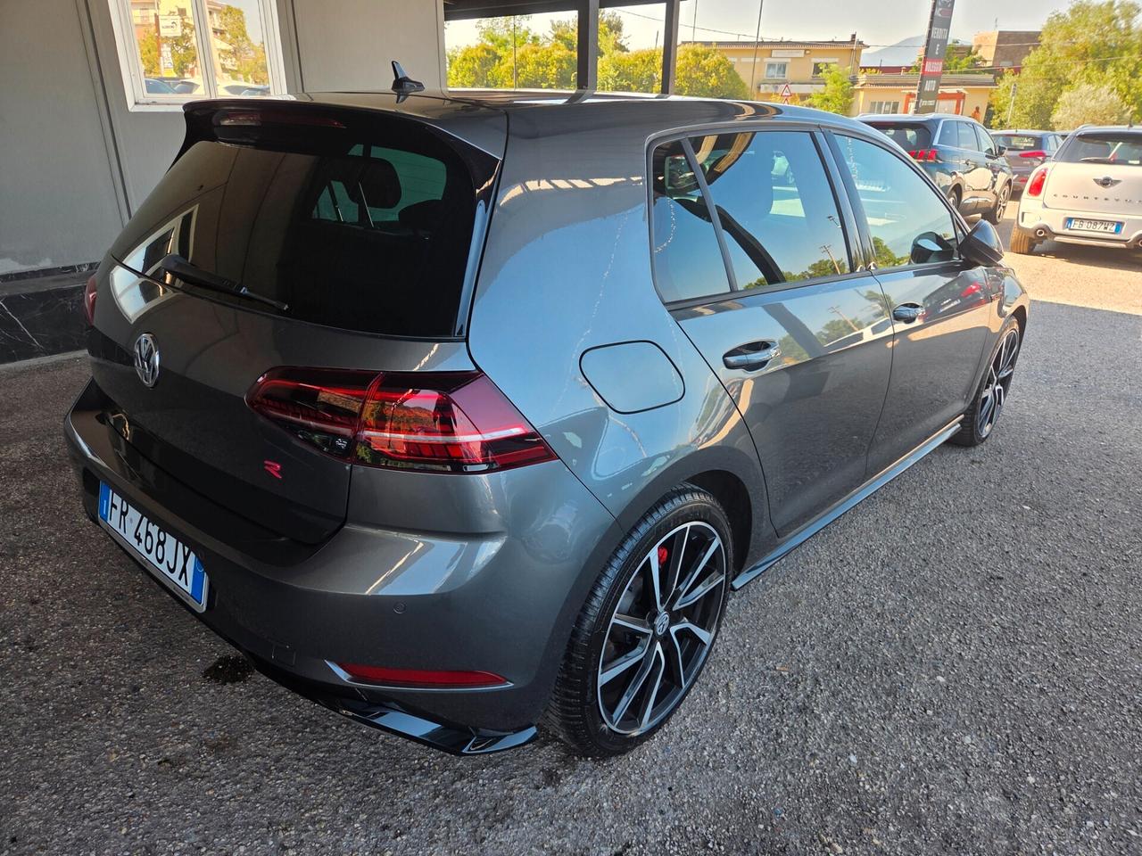 Volkswagen Golf 1.6 TDI 115 CV 5p. R LINE EDITION