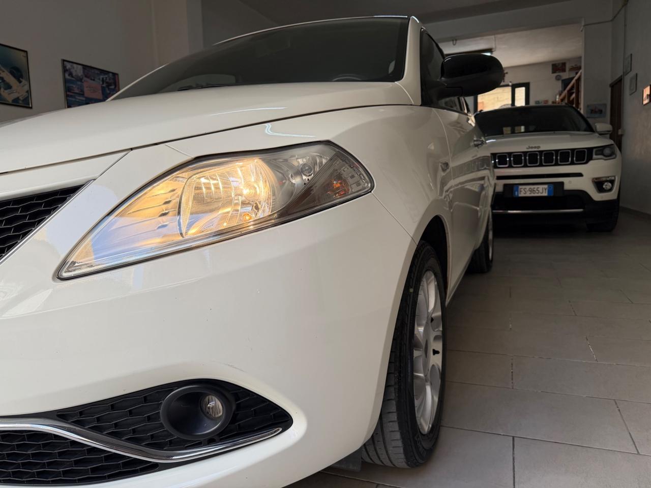 Lancia Ypsilon 1.2 Benzina 69 CV Platinum