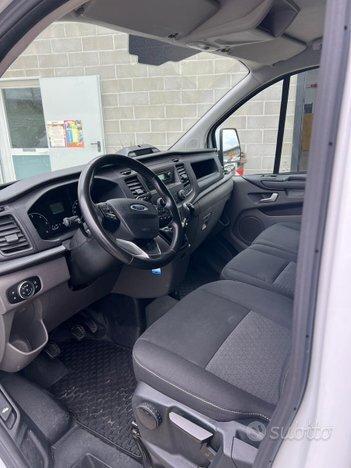 Ford Transit Custom con motore nuovo!