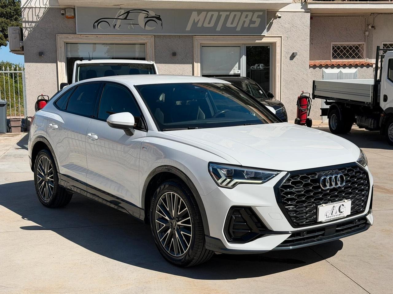 Audi Q3 35 TDI Quattro S-Line 20" Kamera