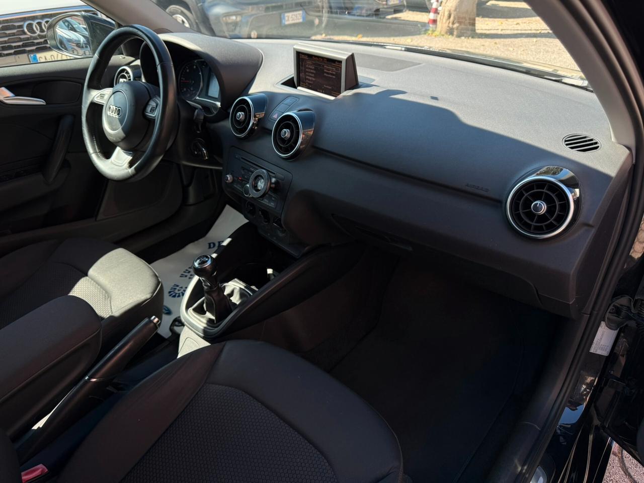 Audi A1 1.6 TDI 90CV S-Line - 2013