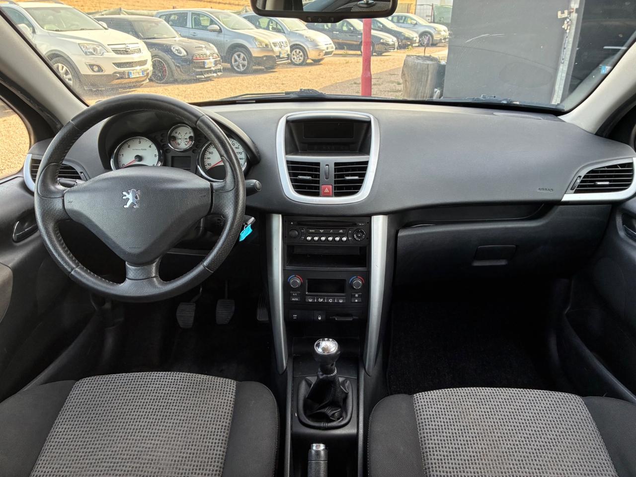 Peugeot 207 1.6 8V HDi 93CV 3p. XS
