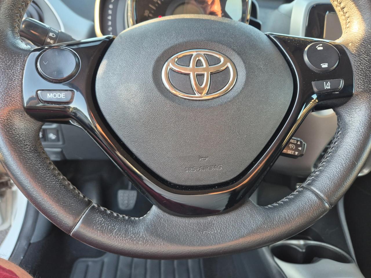 Toyota Aygo 1.0 VVT-i 69 CV 5 porte x-wave MMT