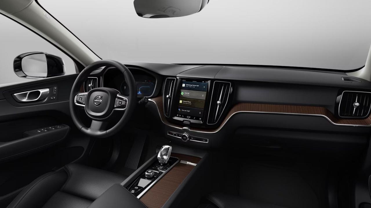 VOLVO Xc60 T6 Recharge Plug-In Awd Aut. Ultimate Bright