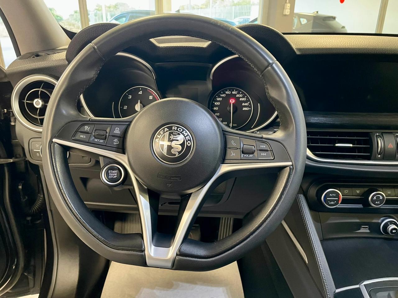 Alfa Romeo Stelvio 2.2 Turbodiesel 160cv AT8 RWD Business