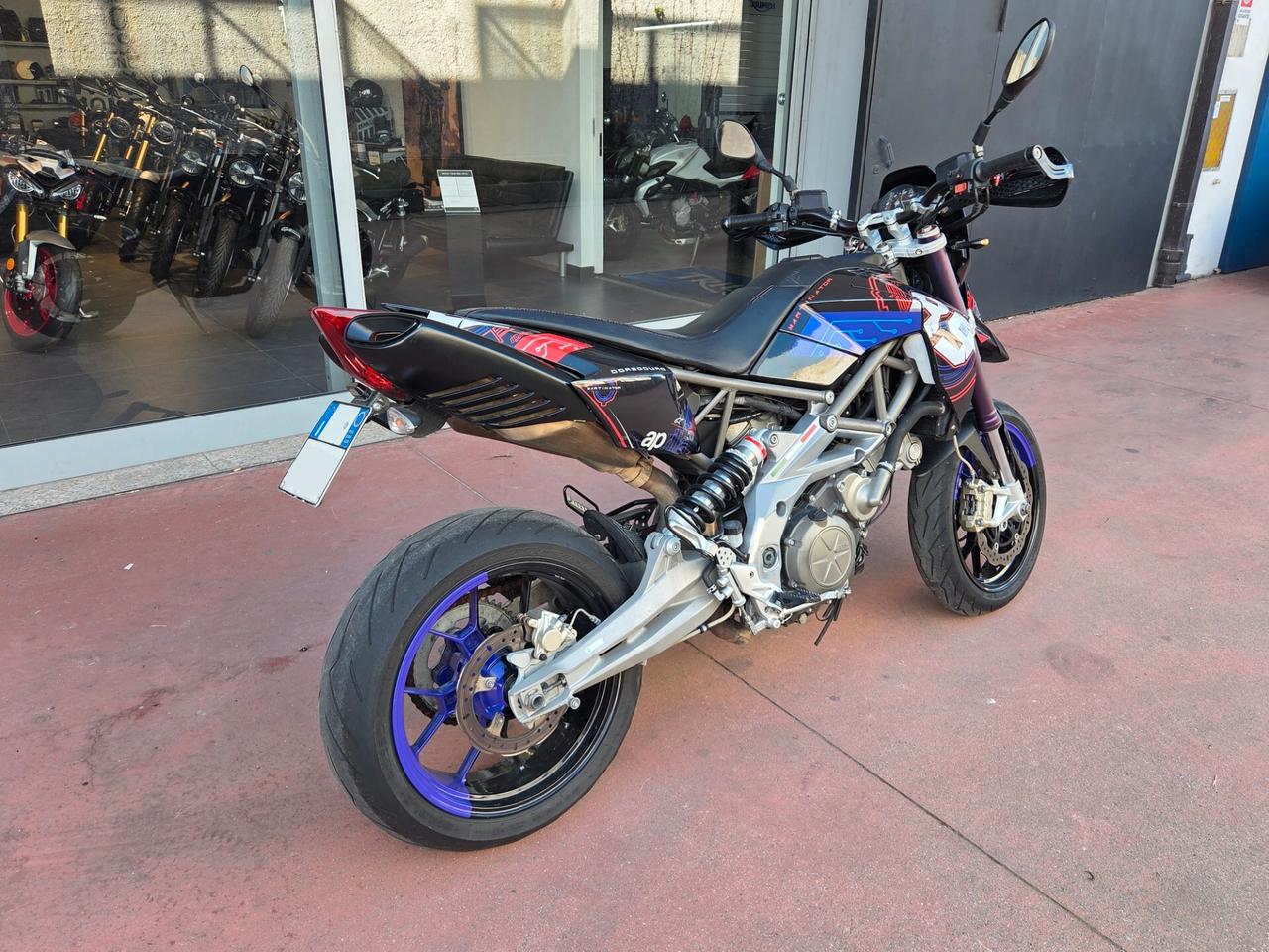 Aprilia Dorsoduro 750