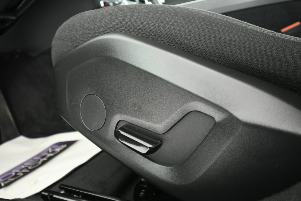 VOLVO V60 2.0 b4 Momentum Business auto NEOPATENTATI+C17"