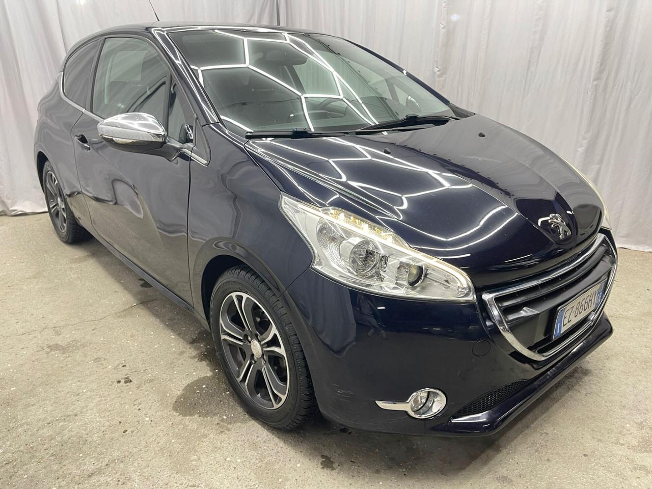 Peugeot 208 ALLURE FINANZIABILE SENZA BUSTA - PRONTA CONSEGNA