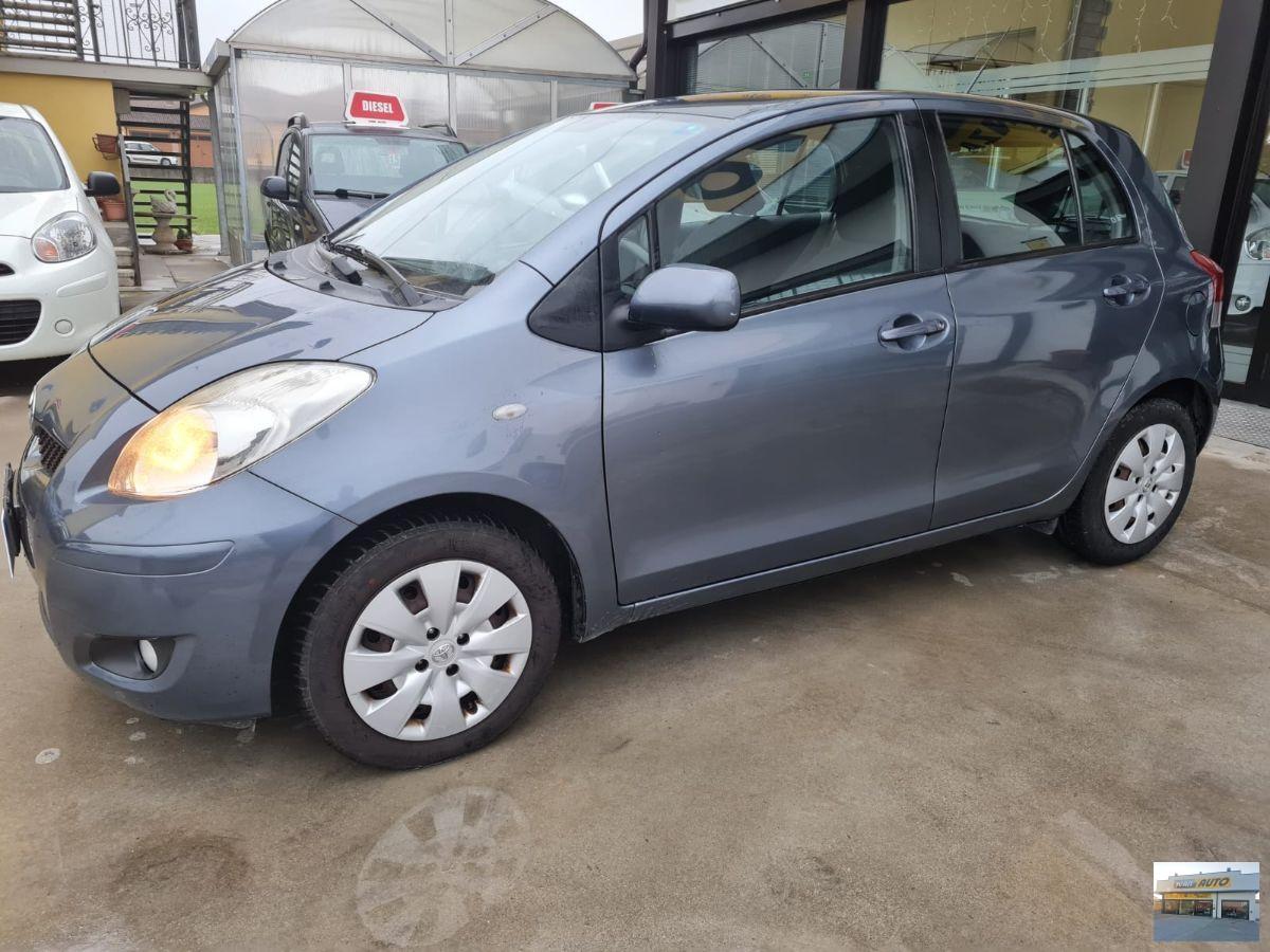 TOYOTA Yaris 1.3 BENZINA-94.000 KM.