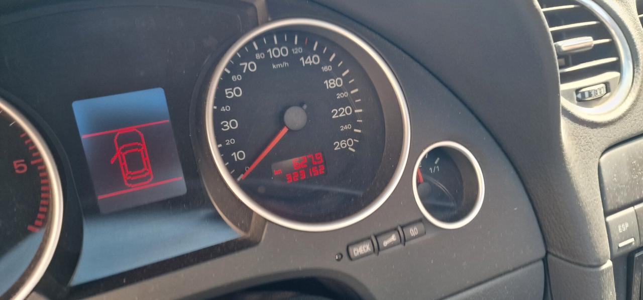 Audi A4 Cabriolet 2.5 V6 TDI cat