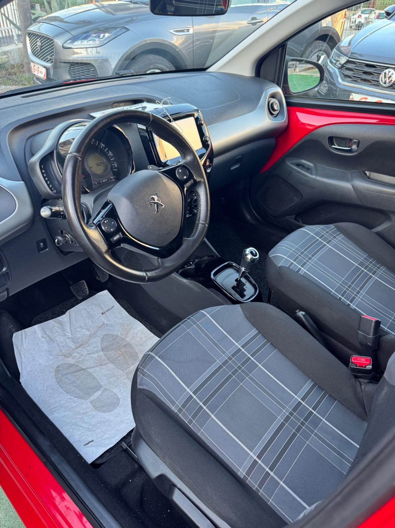 Peugeot 108 VTi 68 ETG 5 porte Allure