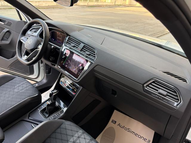 VOLKSWAGEN Tiguan 2.0 TDI 150 CV SCR DSG R-Line LUCI AMBIENTE