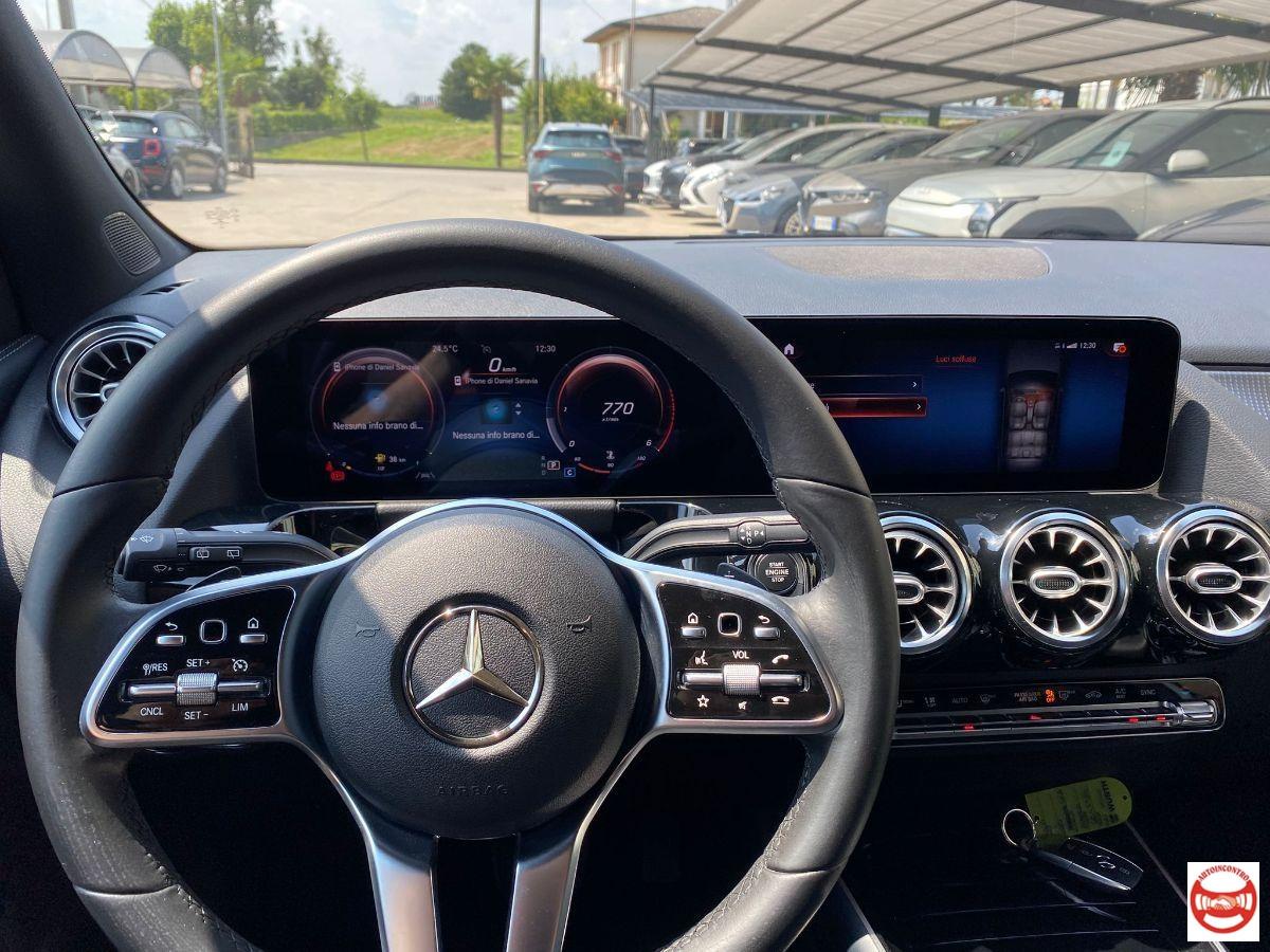 MERCEDES - Classe GLA - 200 d Automatic Sport Plus