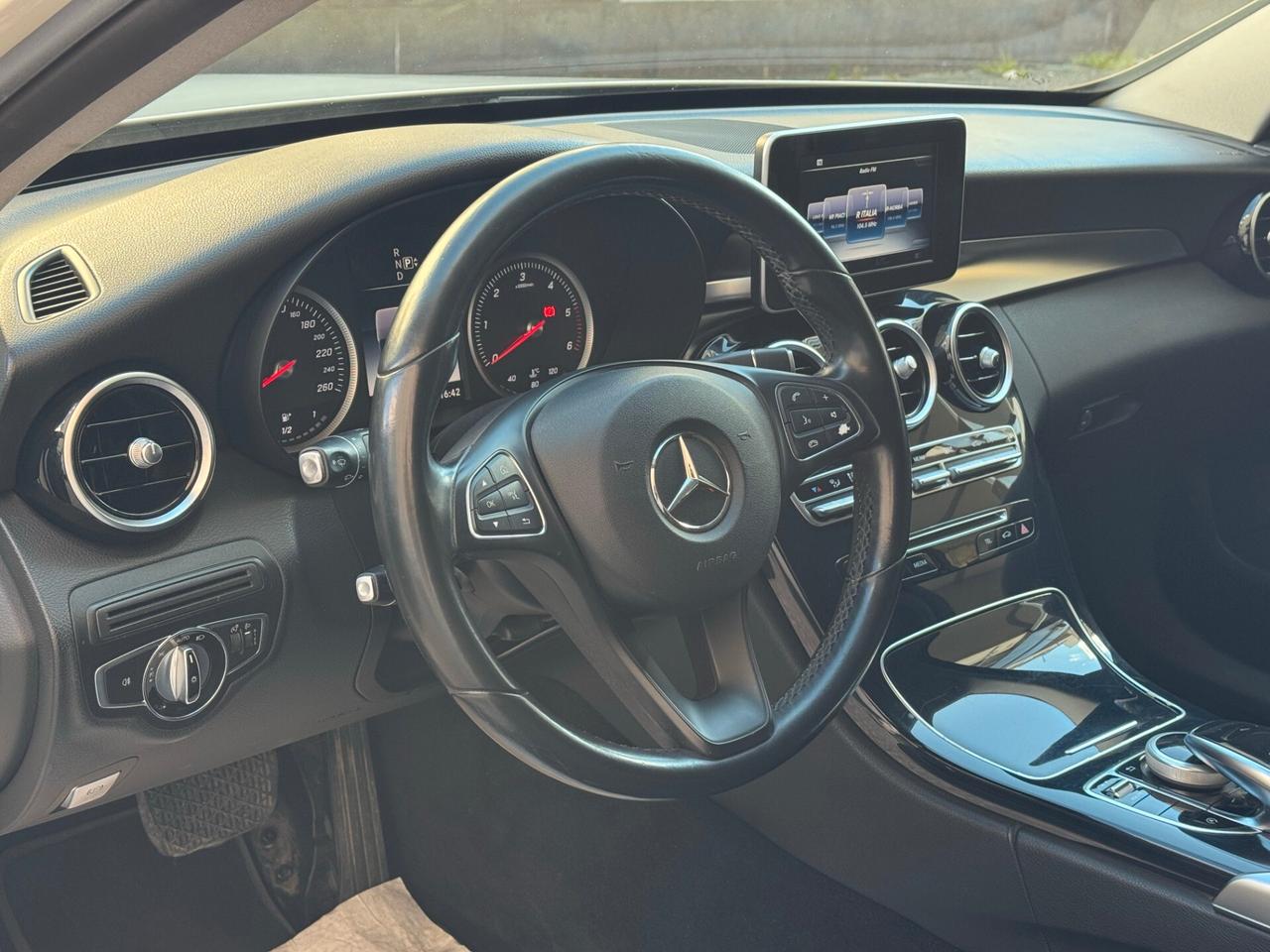 Mercedes-benz C 180 BlueTEC 1.6 Automatic Executive 115 cv