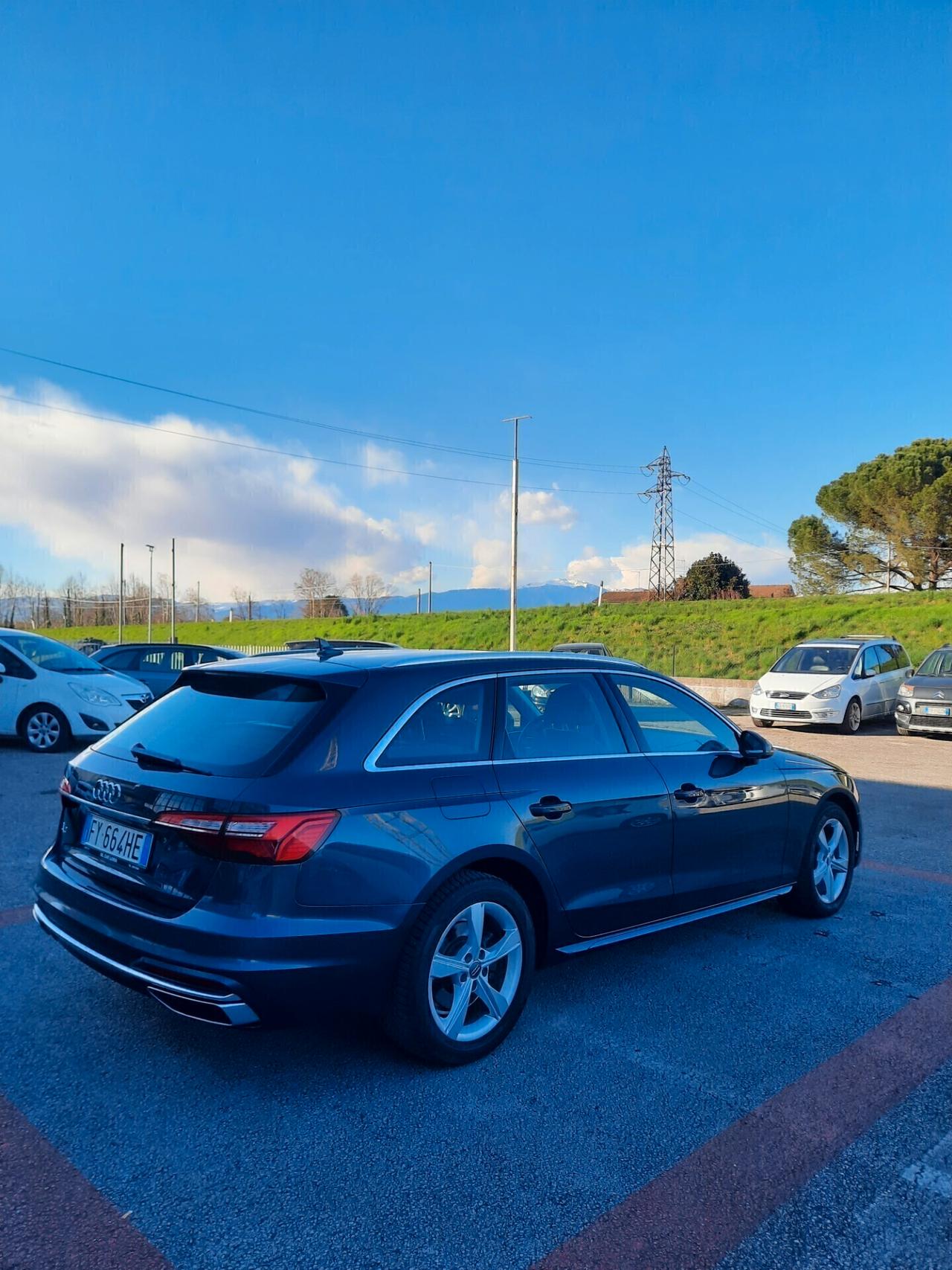 Audi A4 Avant 35 TDI S tronic Sport cokpit radar