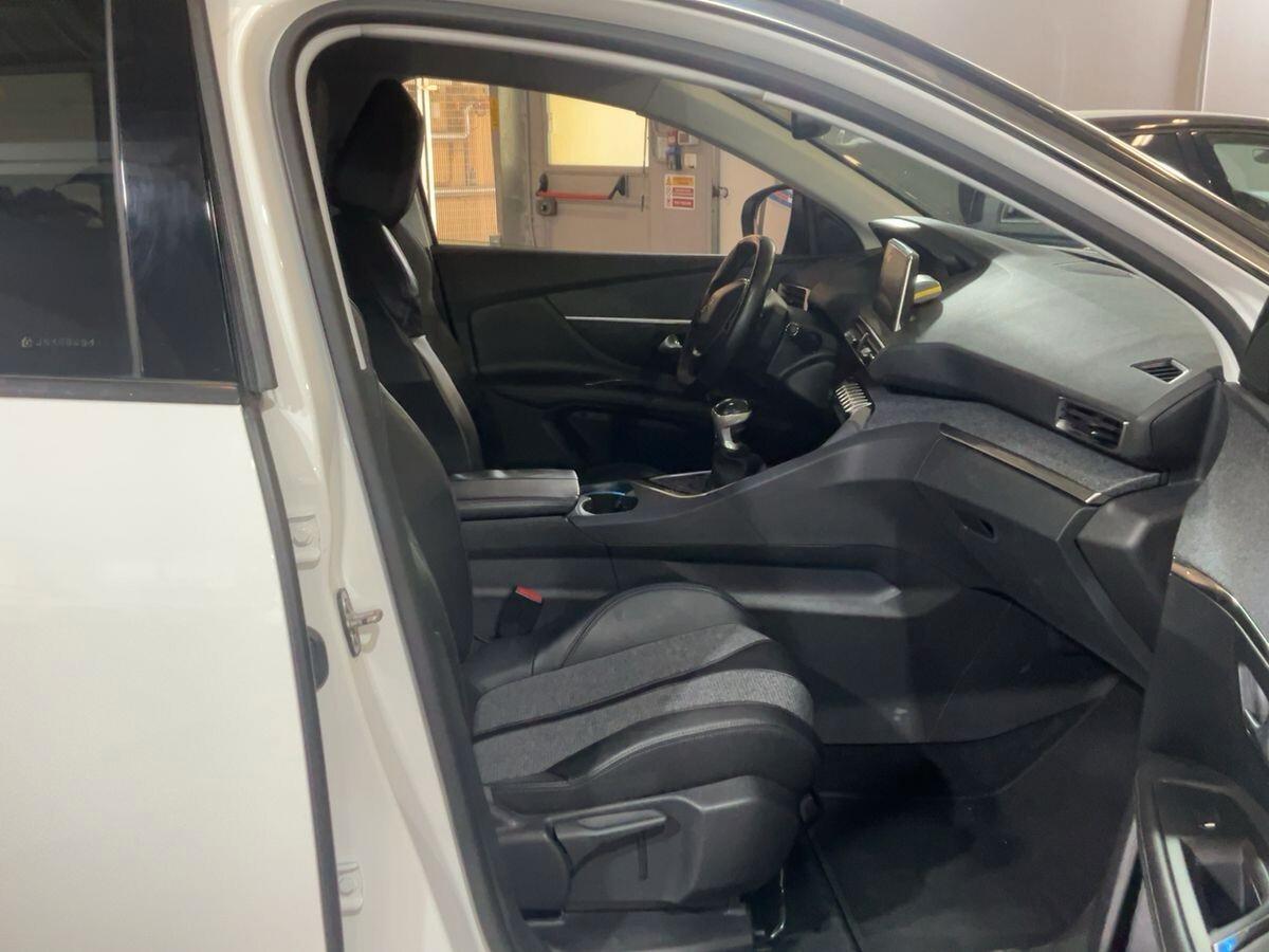 Peugeot 3008 BlueHDi 130 S&S Allure