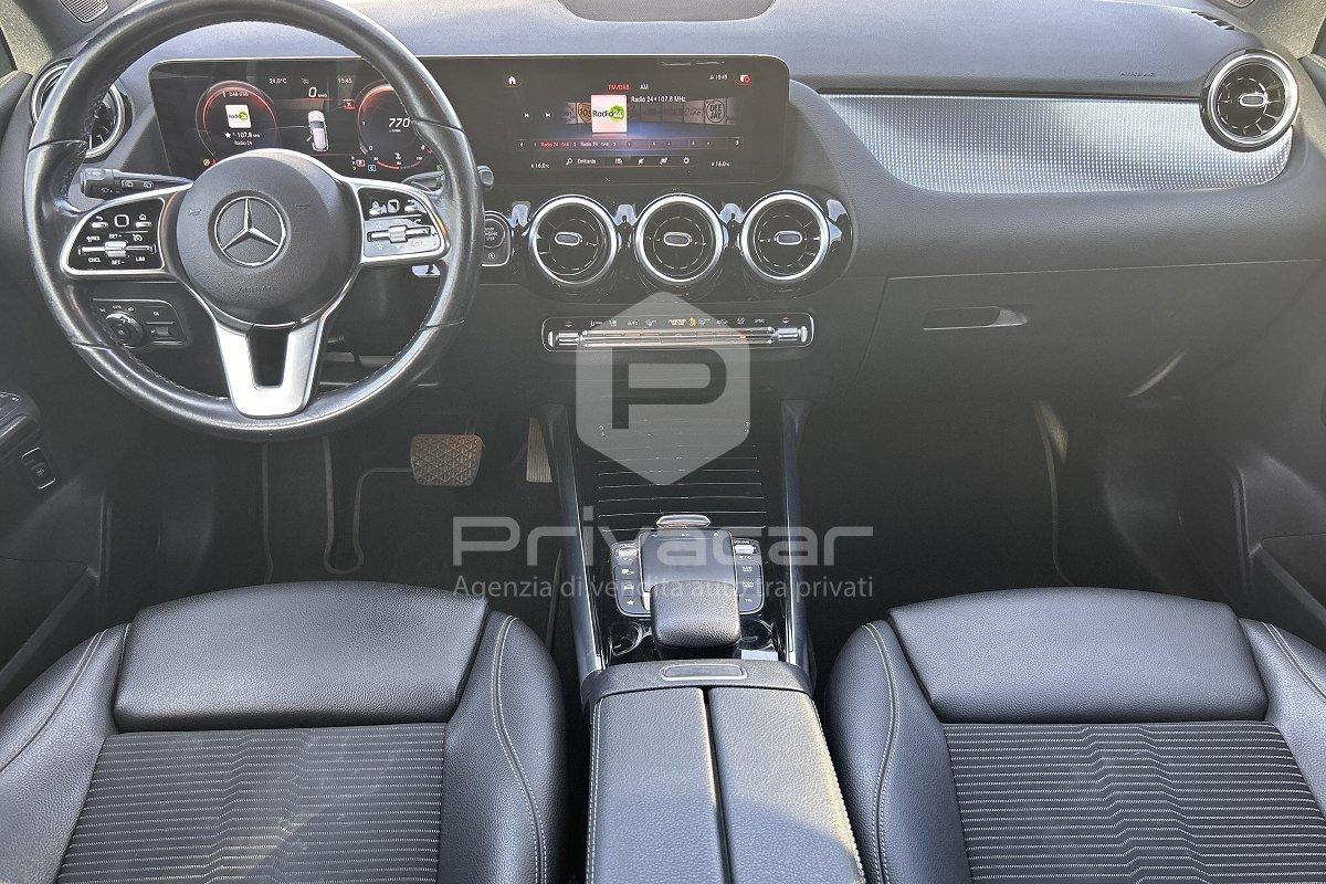 MERCEDES GLA 200 d Automatic Sport