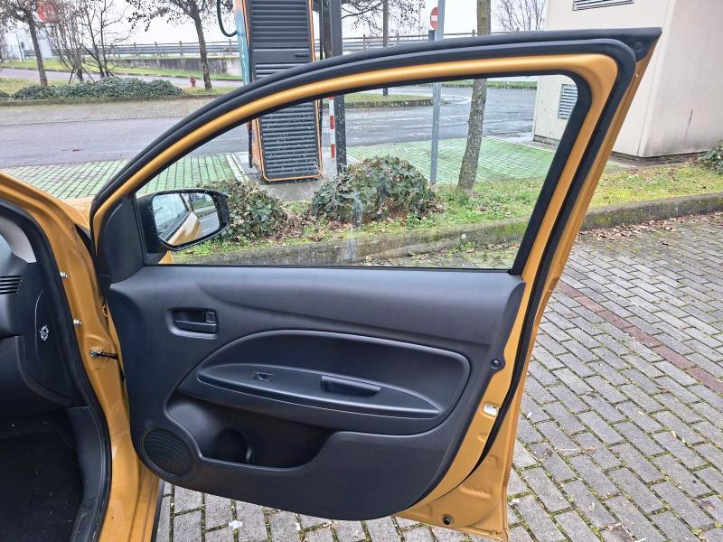 Mitsubishi Space Star 1.2 Intense sda