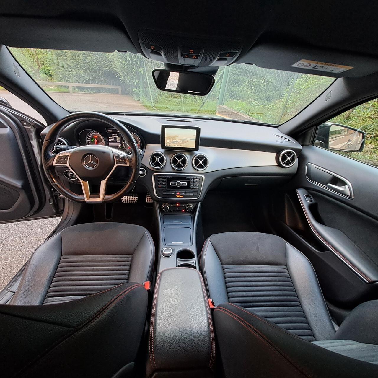 Mercedes GLA UNICO PROPRIETARIO - Full Optional
