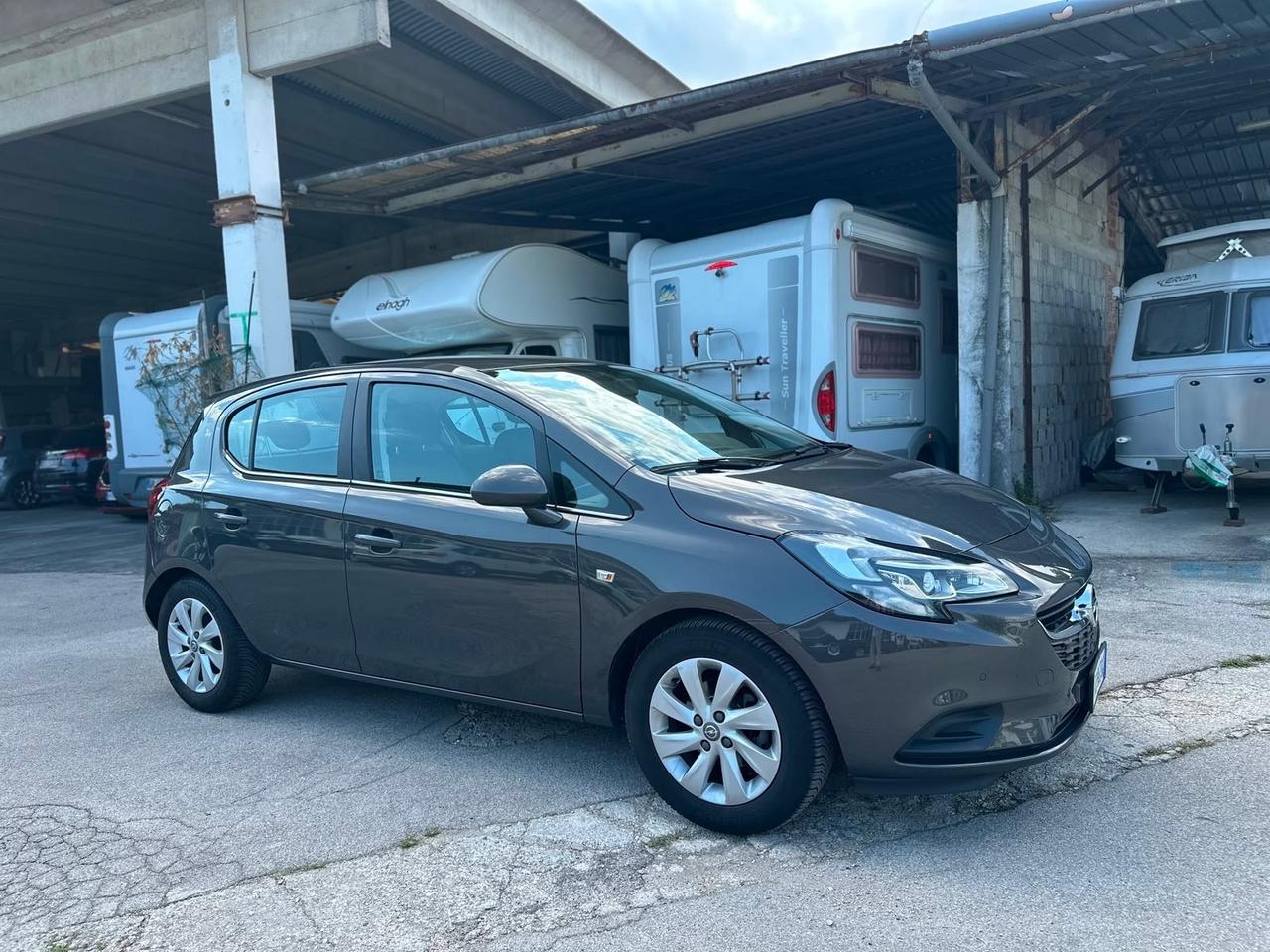 Opel Corsa 1.2 5 porte