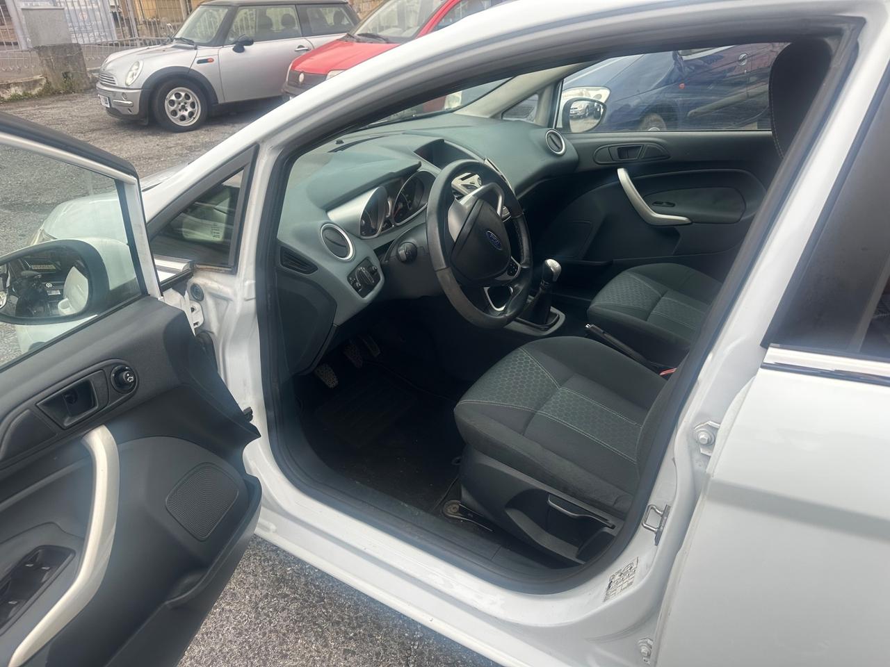 Ford Fiesta 1.4 TDCi 5p. Titanium