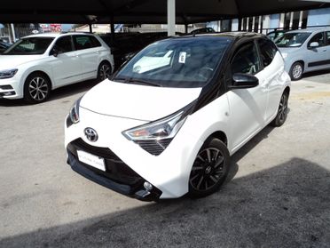 Toyota Aygo Connect 1.0 VVT-i 72 CV 5 porte x-clusiv
