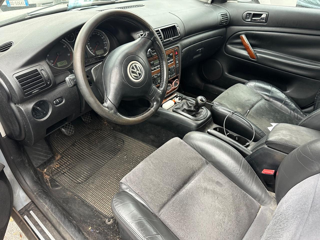 Volkswagen Passat 1.9 TDI/130 CV cat Var. H.line