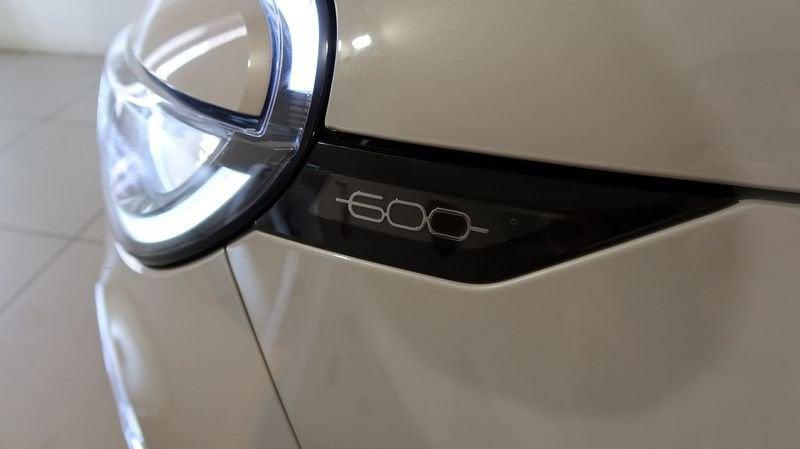 FIAT 600 1.2 Hybrid 100cv La Prima