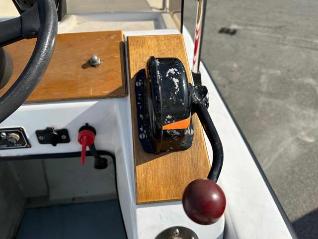 JDM Titane Barca a motore carello