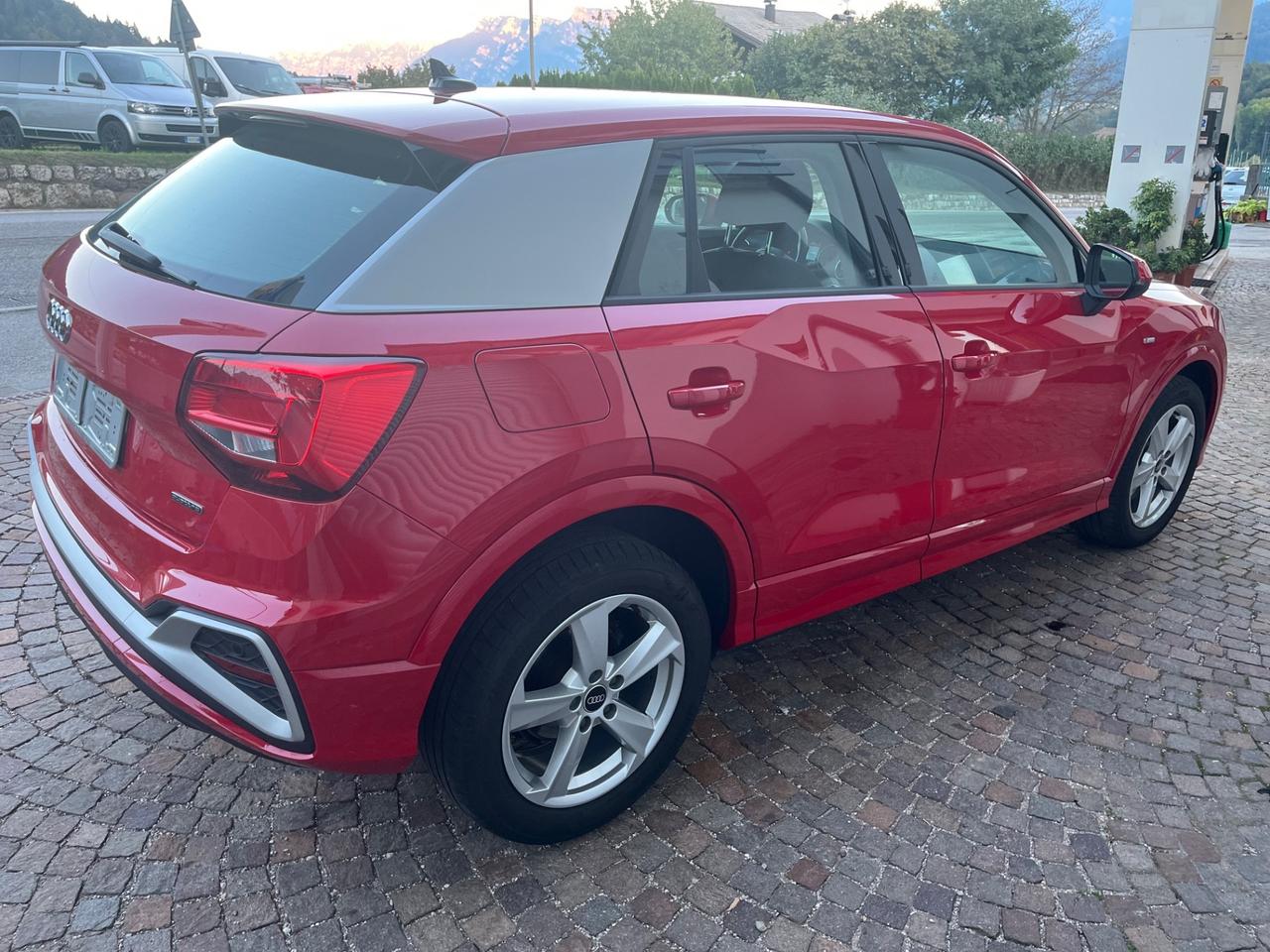 Audi Q2 30 TDI S tronic Business