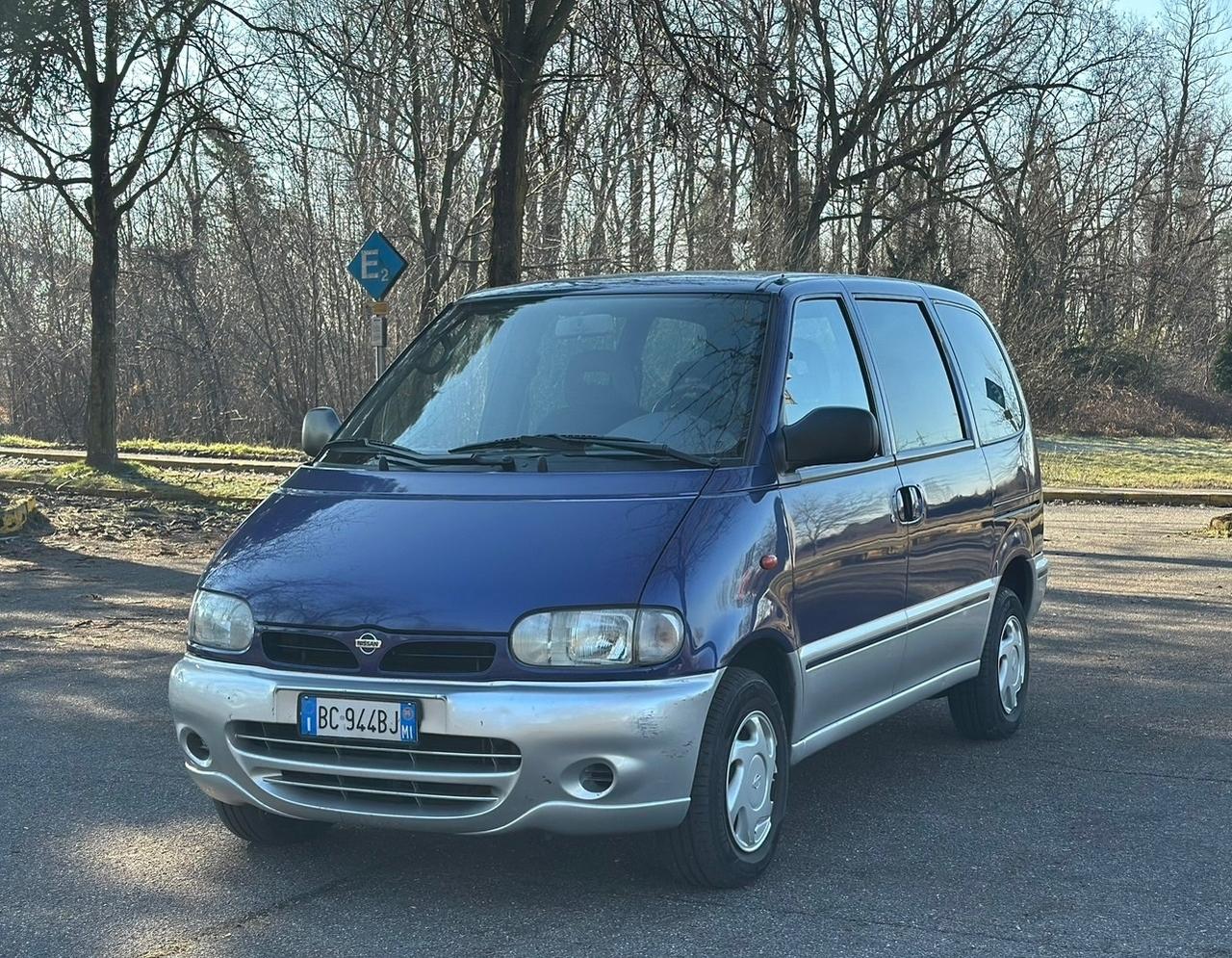 Nissan Serena 1.6i 16V cat 5 porte SLX