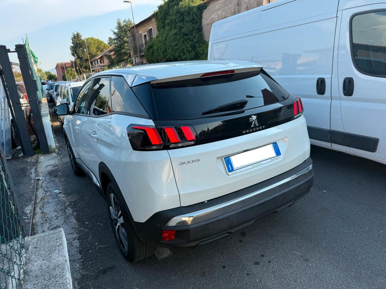 Peugeot 3008 BlueHDi 130 EAT8 AUTOMATICA - Full opt - Tutto incluso