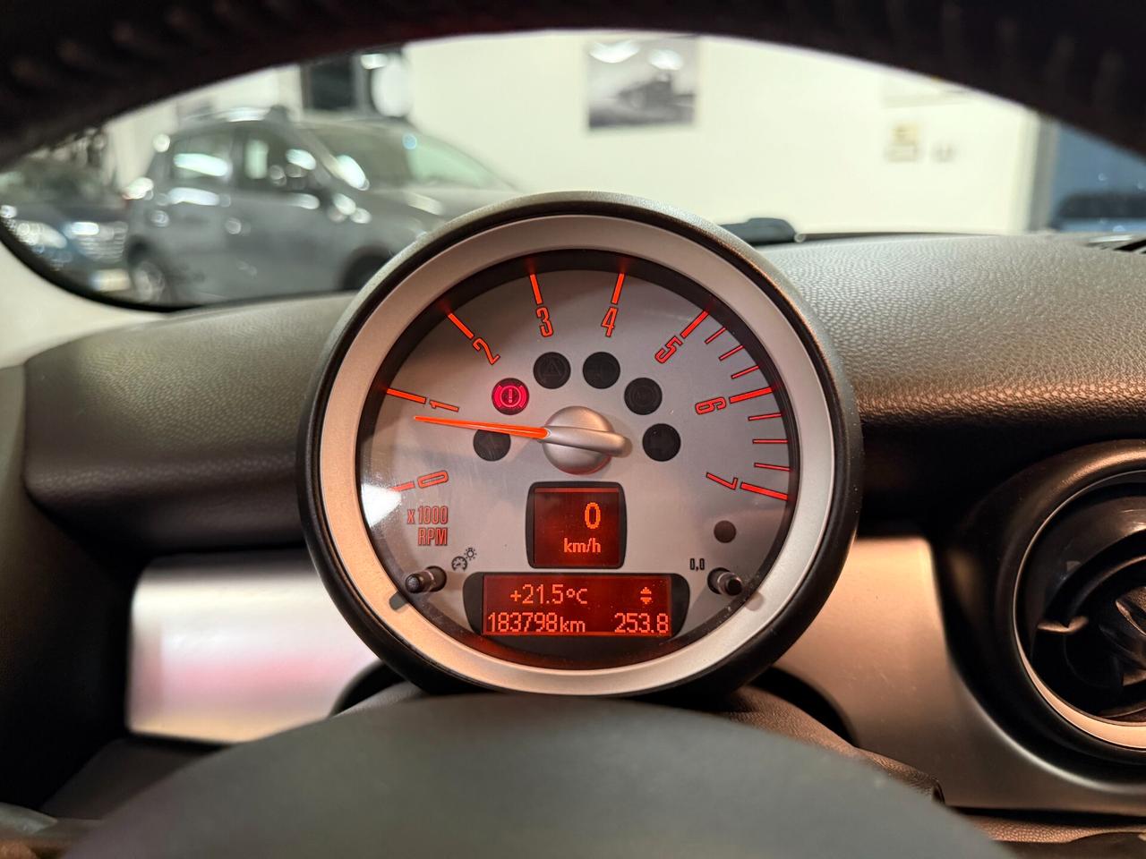 Mini 1.6 16V Cooper D Salt