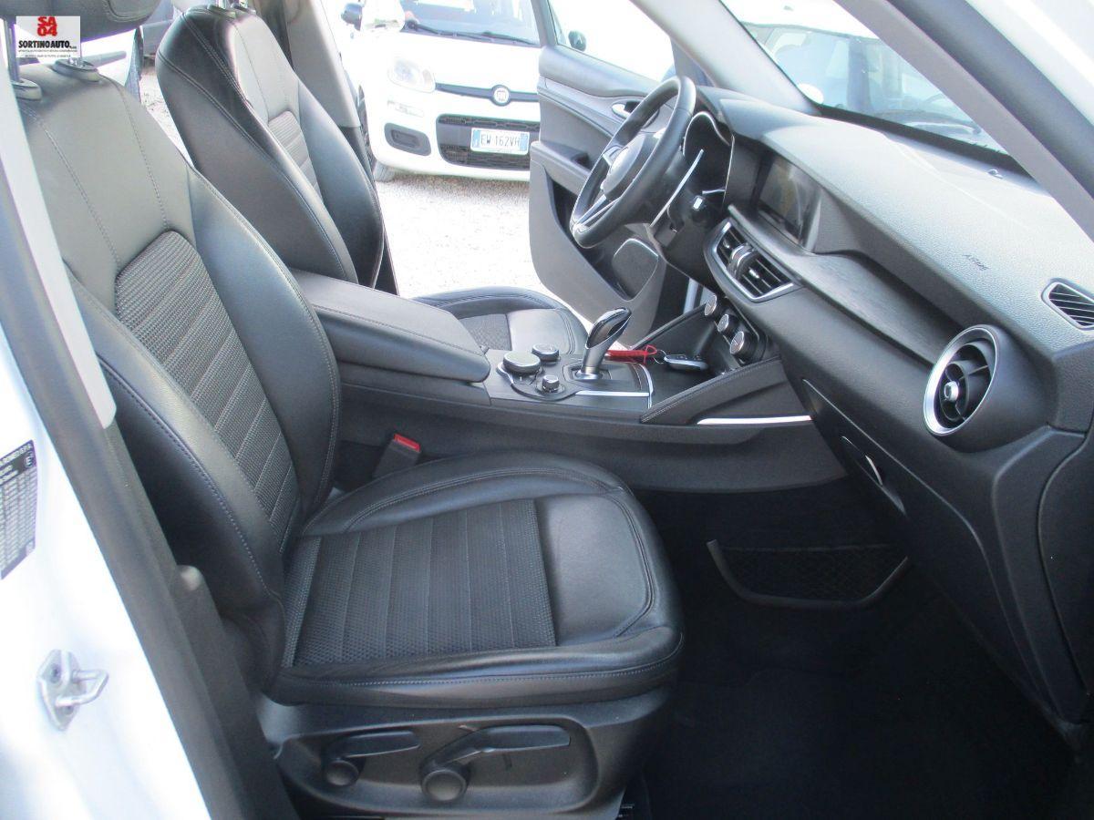 A.R.Stelvio 2.2 T.diesel 210cv AT8 Q4 Exec.-2018 FULL