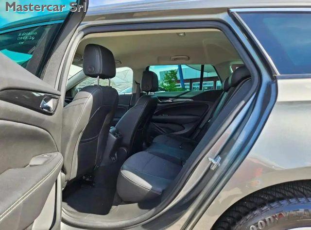 OPEL Insignia Sports Tourer 1.6 cdti Innovation AT6 - FX921EA
